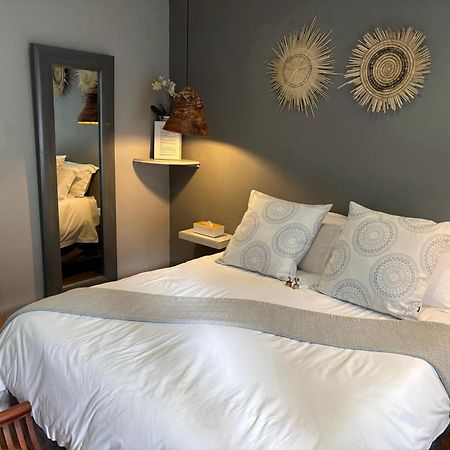 Luxury Upmarket Guesthouse 20 On 4Th 루스텐버그 외부 사진