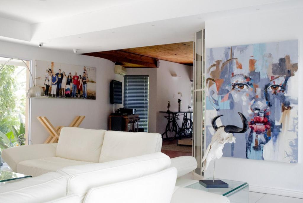 Luxury Upmarket Guesthouse 20 On 4Th 루스텐버그 외부 사진