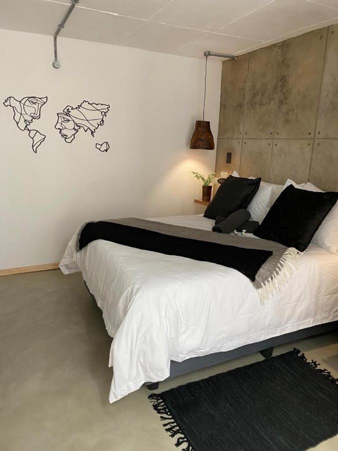 Luxury Upmarket Guesthouse 20 On 4Th 루스텐버그 외부 사진