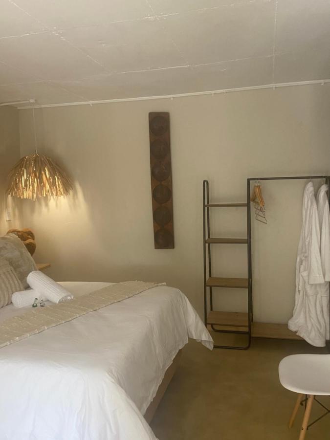Luxury Upmarket Guesthouse 20 On 4Th 루스텐버그 외부 사진