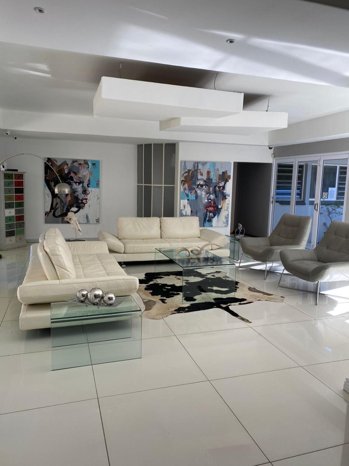 Luxury Upmarket Guesthouse 20 On 4Th 루스텐버그 외부 사진