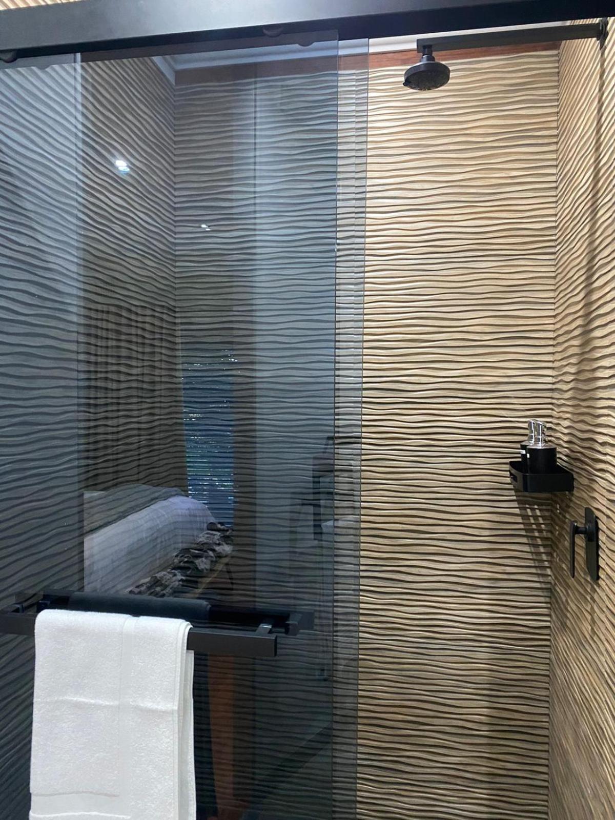 Luxury Upmarket Guesthouse 20 On 4Th 루스텐버그 외부 사진
