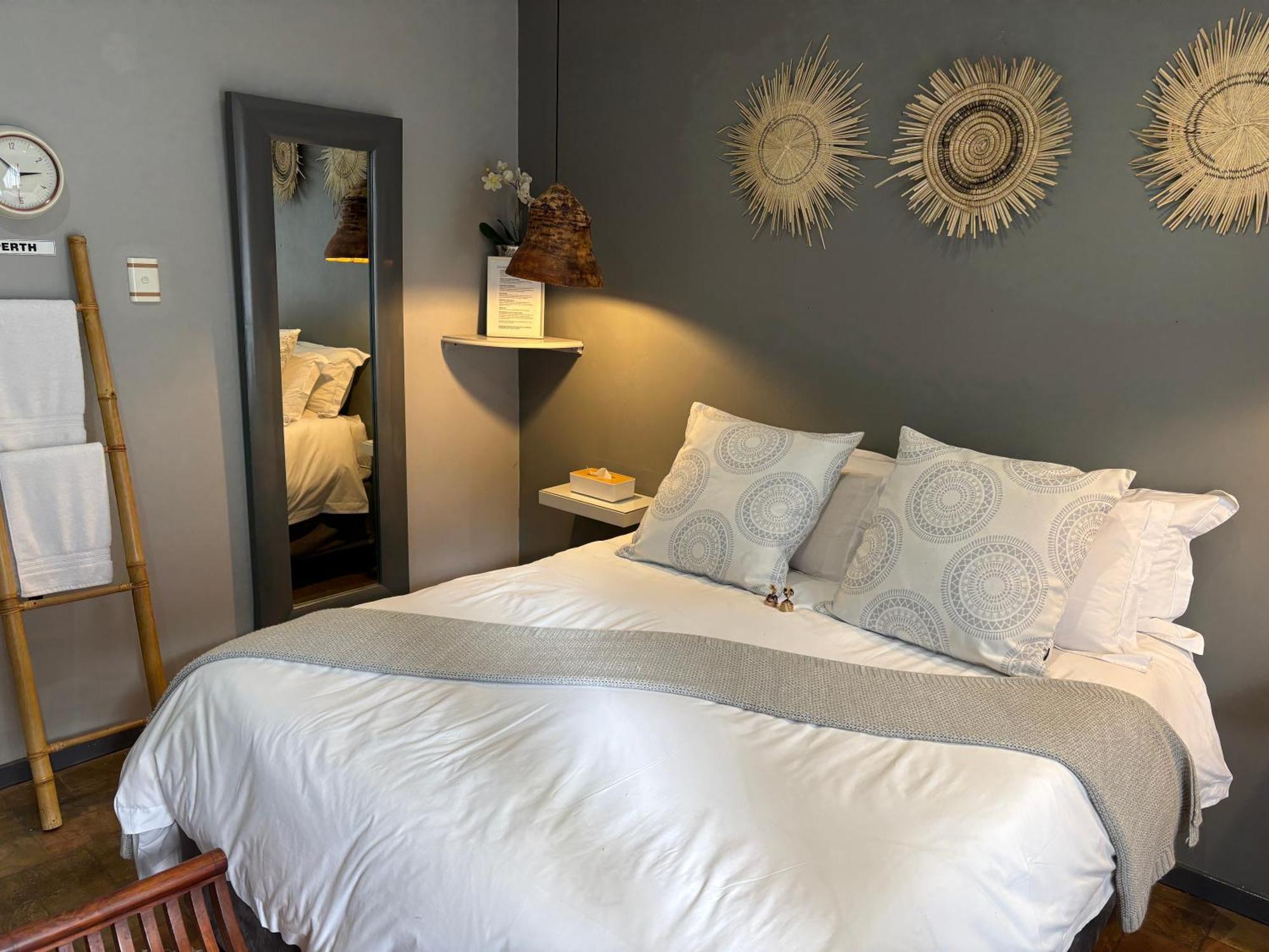Luxury Upmarket Guesthouse 20 On 4Th 루스텐버그 외부 사진